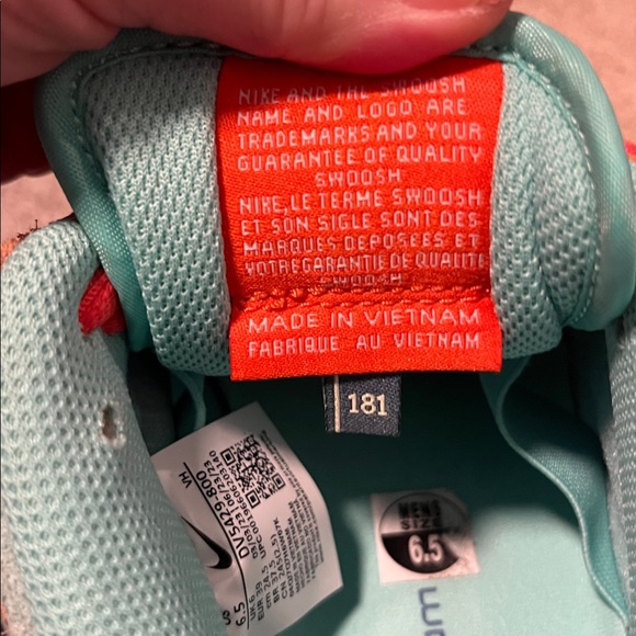 Like SB dunk low pro. Offers welcome - Picture 4 of 7